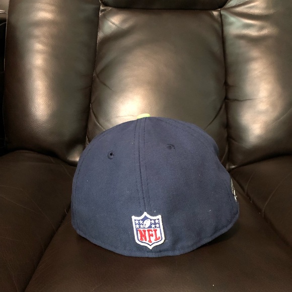 Seahawks Hat - Picture 3 of 5